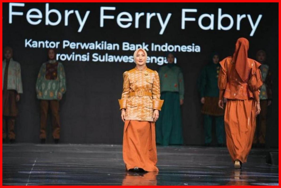 Pesona Batik Bomba Bersinar di Panggung Mode Internasional